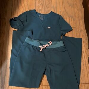 Figs Caribbean Blue Medium set